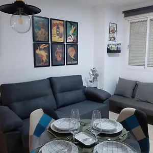Selecta Con Piscina En Calle Juzgado Apartamento Sevilha
